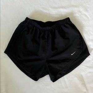 Women’s Nike running shorts. EUC. Size Small
